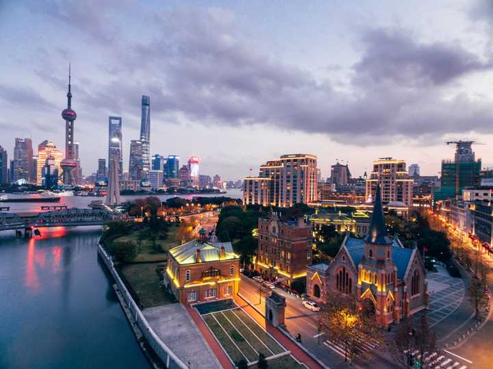 上海，东方明珠的现代化魅力与传承