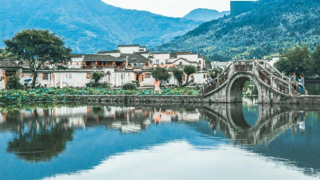 安徽日报聚焦安徽发展动态