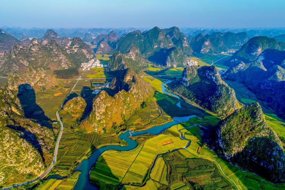 外交部发言人就广西相关评论文章发表表态